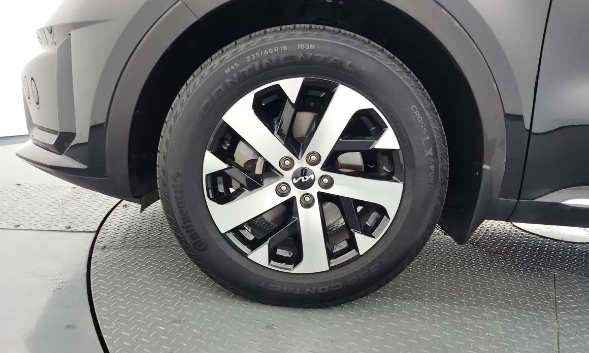 Kia Sorento — фото 9