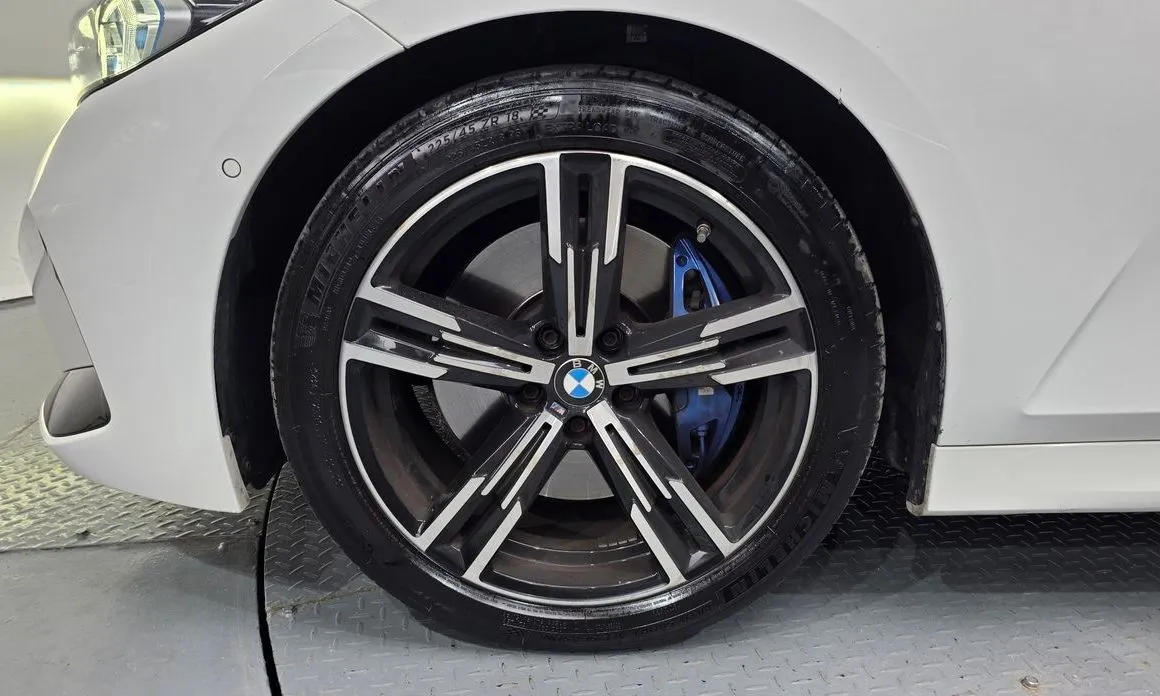 BMW 3-Series — фото 10