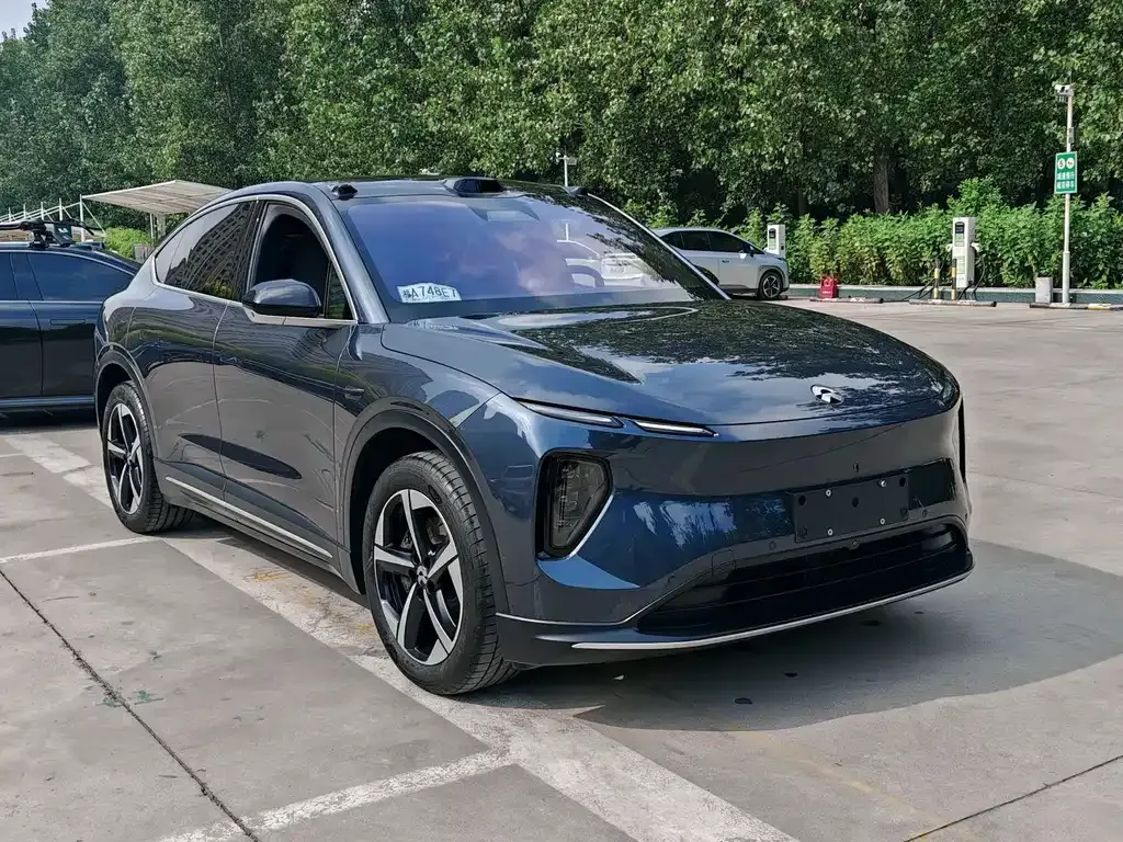 NIO EC6 — фото 10