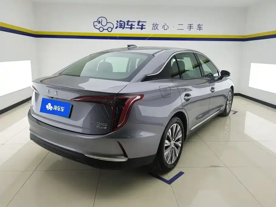 Hongqi E-QM5 — фото 6