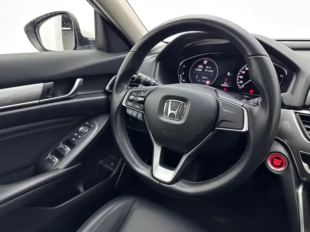 Honda Accord — фото 7
