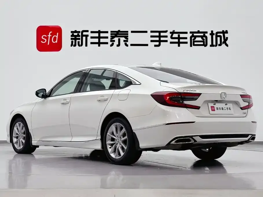 Honda Accord — фото 5