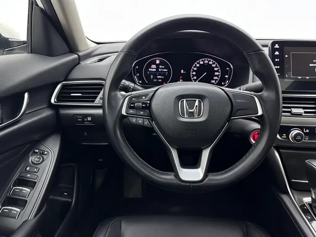 Honda Accord — фото 8
