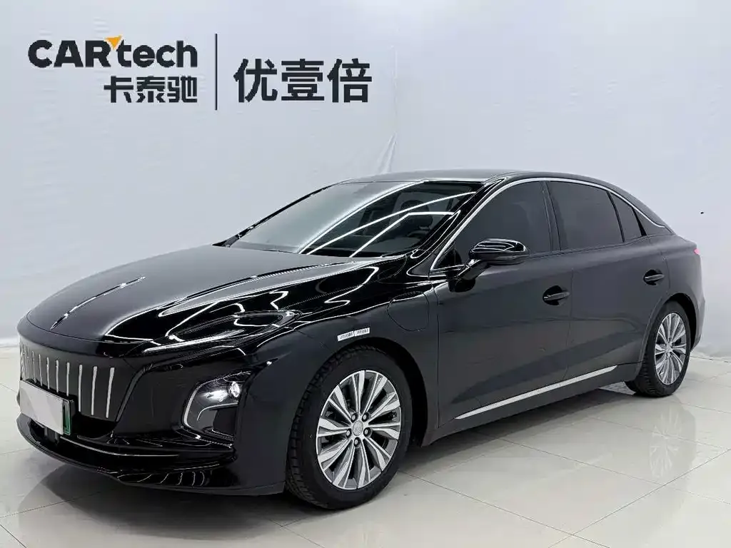 Hongqi E-QM5 — фото 1