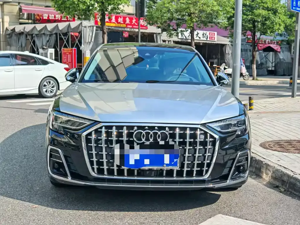 Audi A8 — фото 3