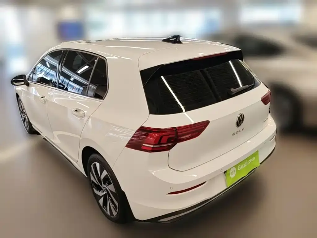 Volkswagen Golf — фото 9