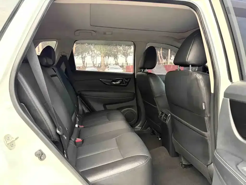 Nissan X-Trail — фото 2