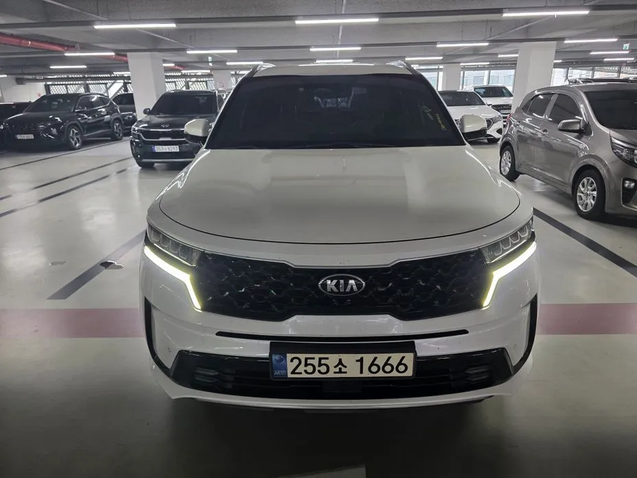 Kia Sorento — фото 1