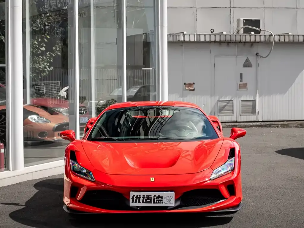 Ferrari F8 — фото 9