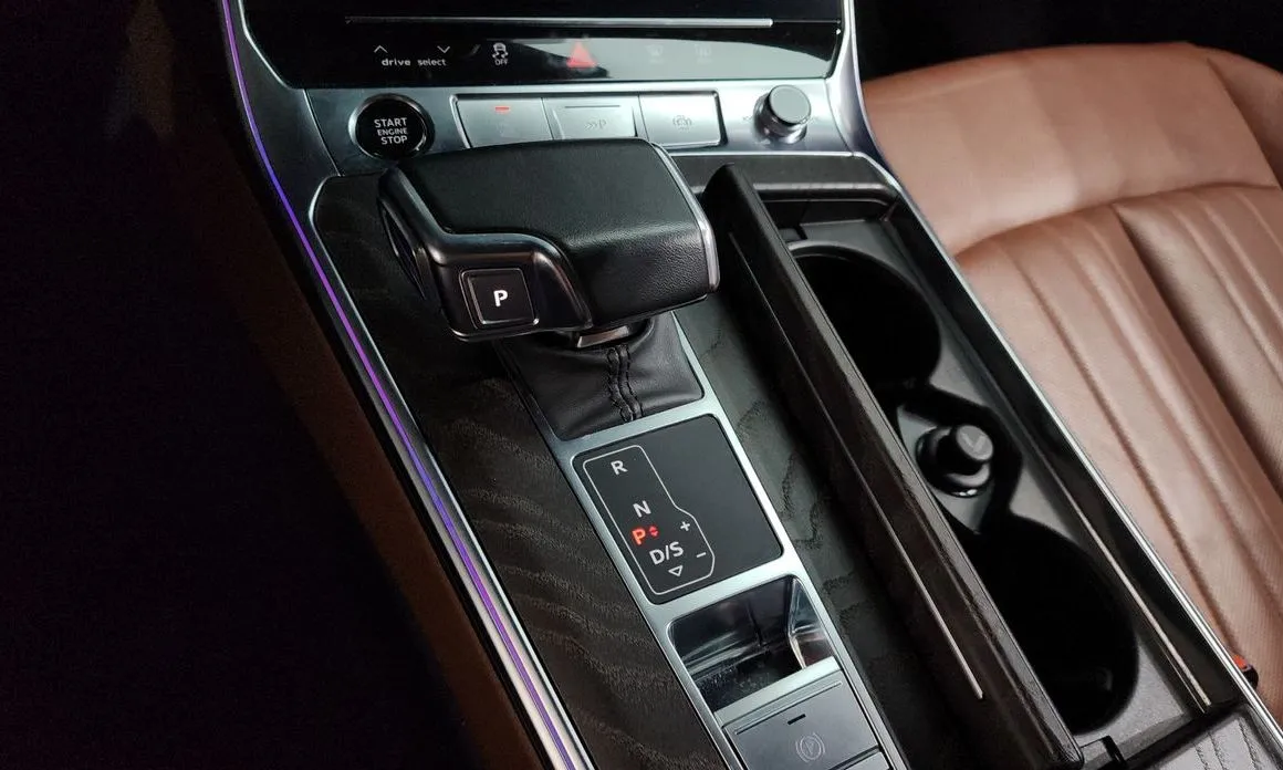 Audi A6 — фото 2