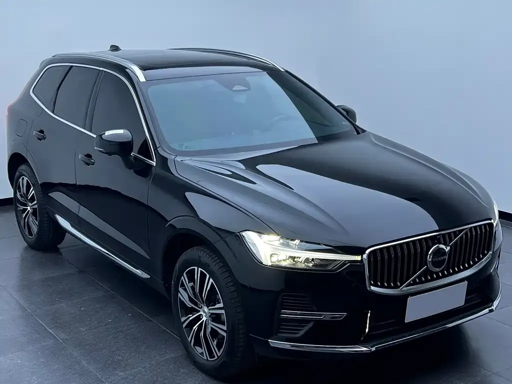 Volvo XC60 — фото 6
