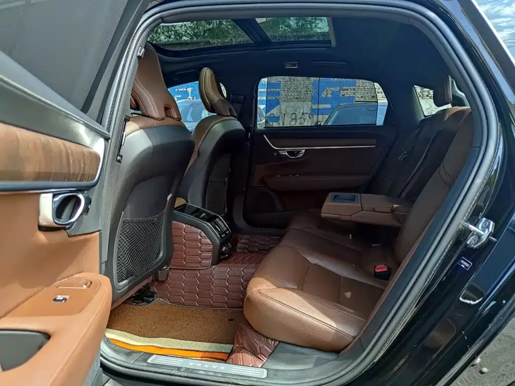 Volvo S90 — фото 3