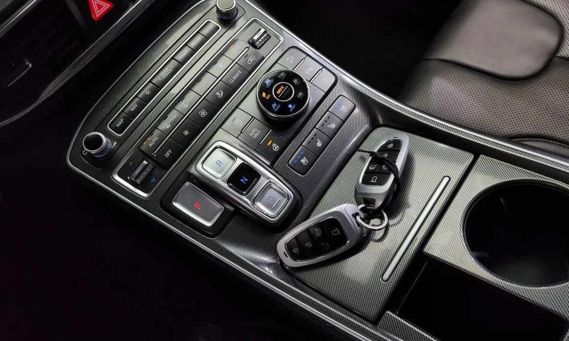 Hyundai Santafe — фото 10