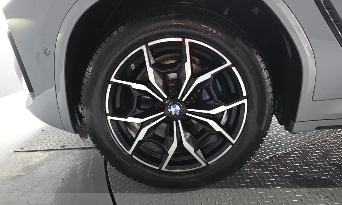 BMW X3 — фото 9