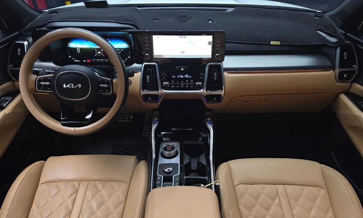 Kia Sorento — фото 10
