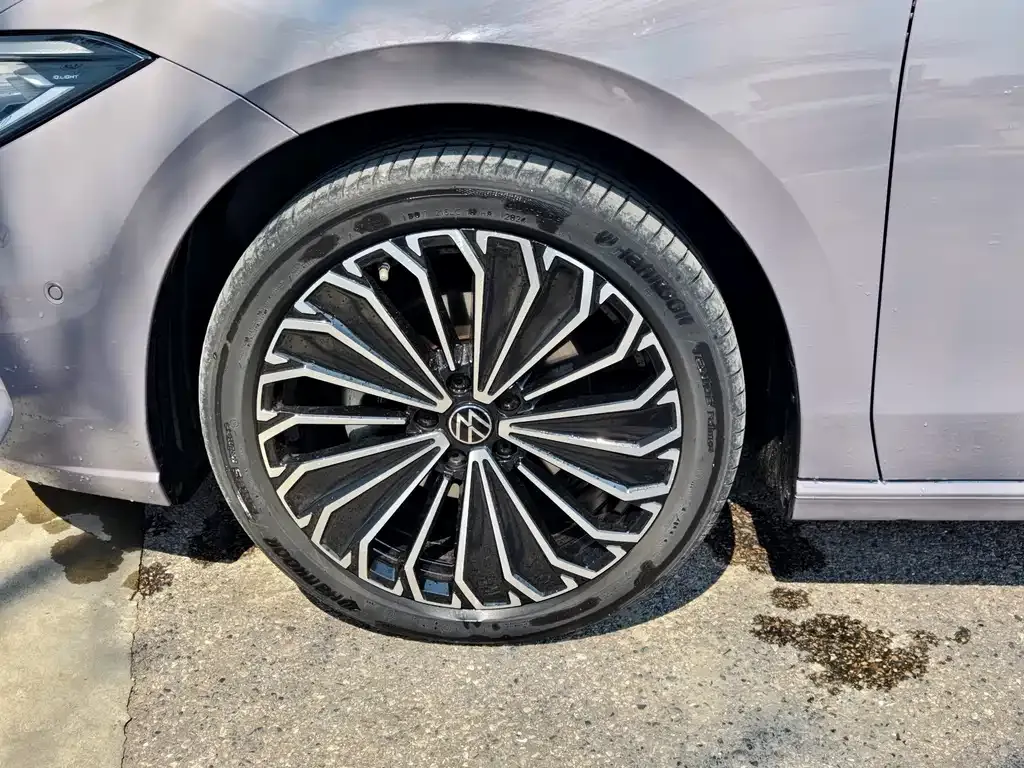 Volkswagen Passat — фото 7