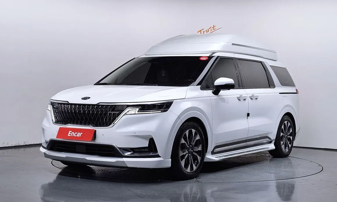 Kia Carnival — фото 1
