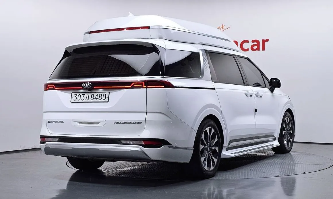 Kia Carnival — фото 10