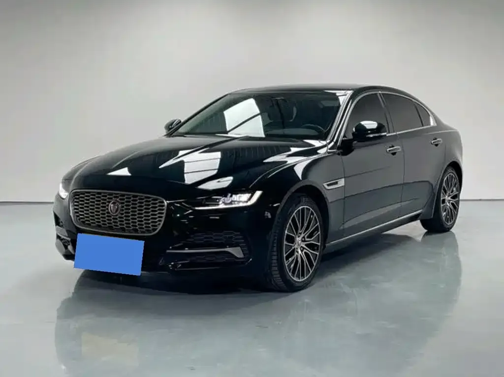 Jaguar XEL — фото 1