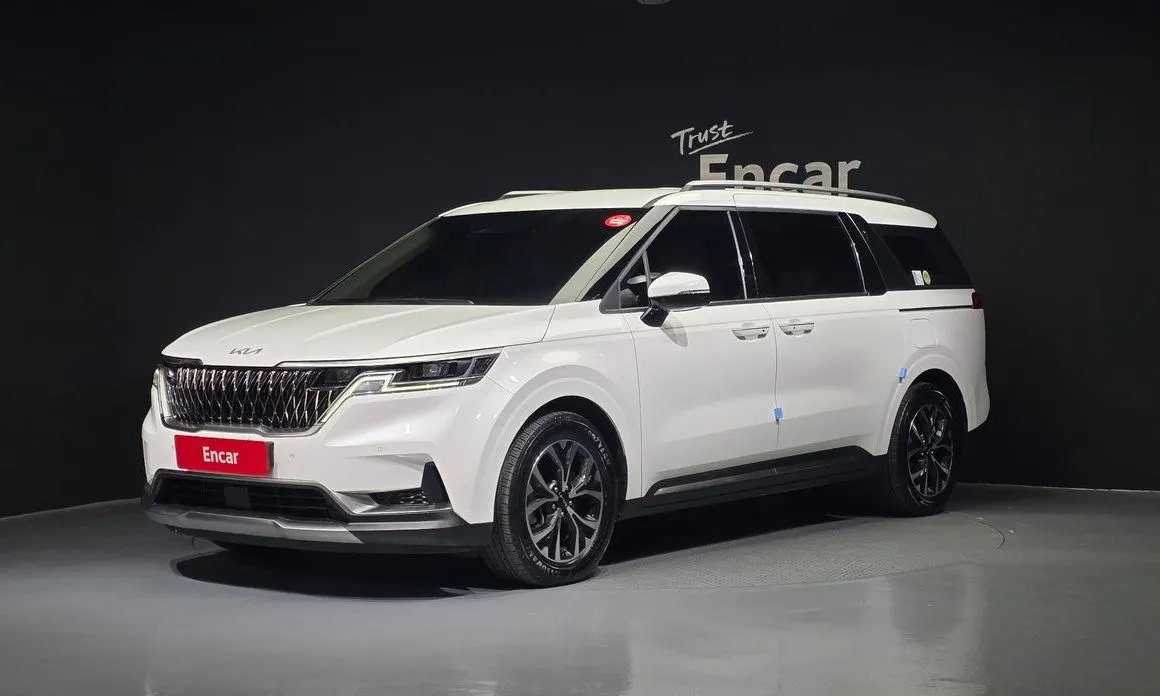 Kia Carnival — фото 1
