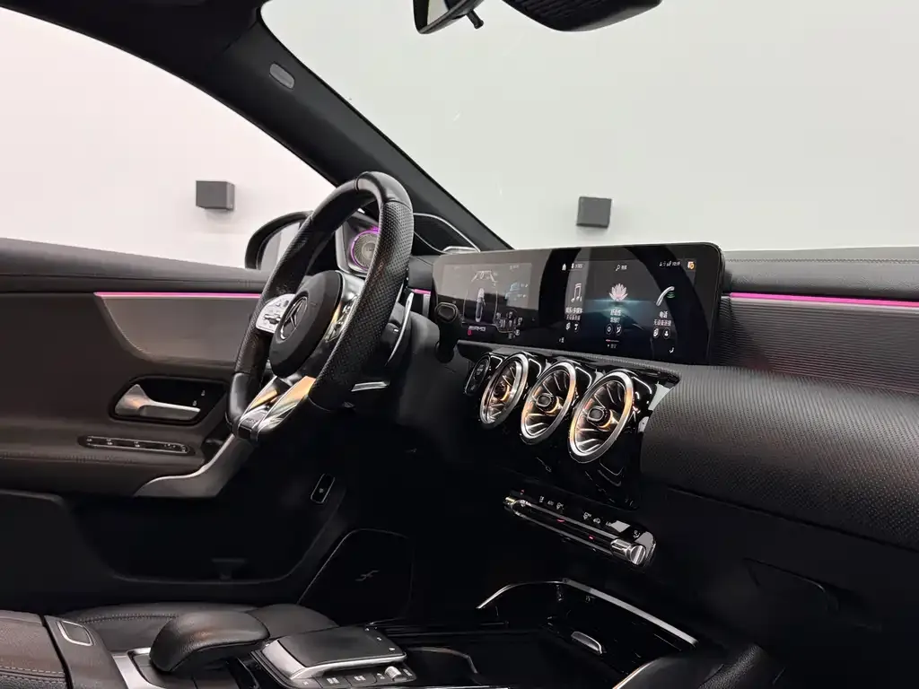 Mercedes-Benz A-Class AMG — фото 4