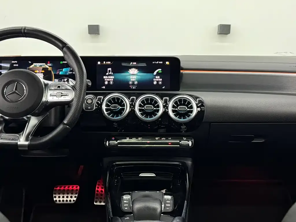 Mercedes-Benz A-Class AMG — фото 7