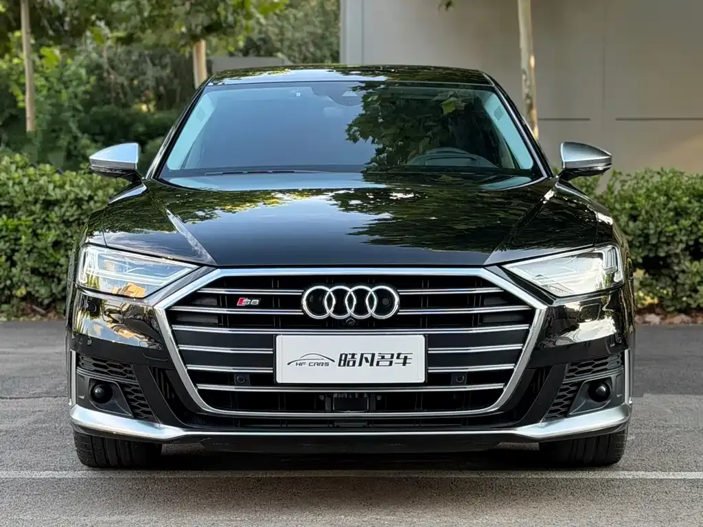Audi S8 — фото 8