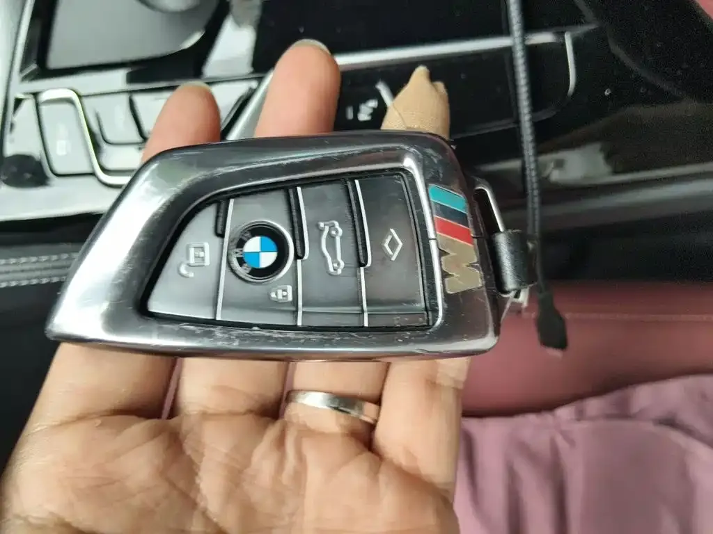 BMW 5 Series New Energy — фото 8