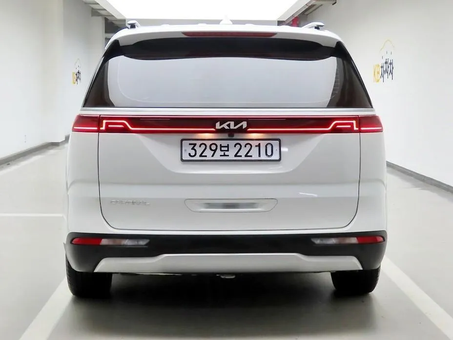 Kia Carnival — фото 2