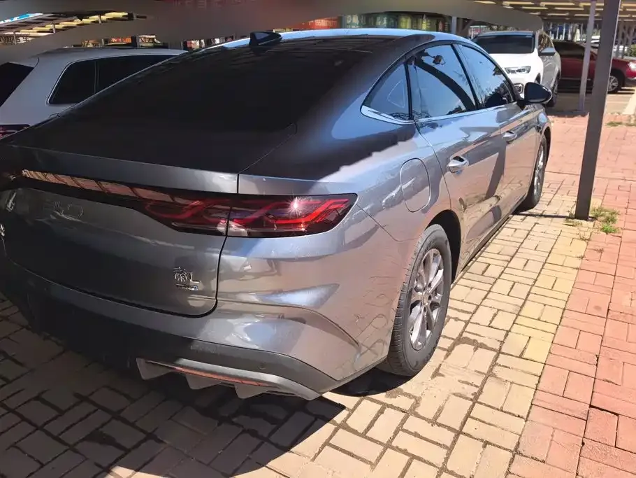 BYD Qin L — фото 8