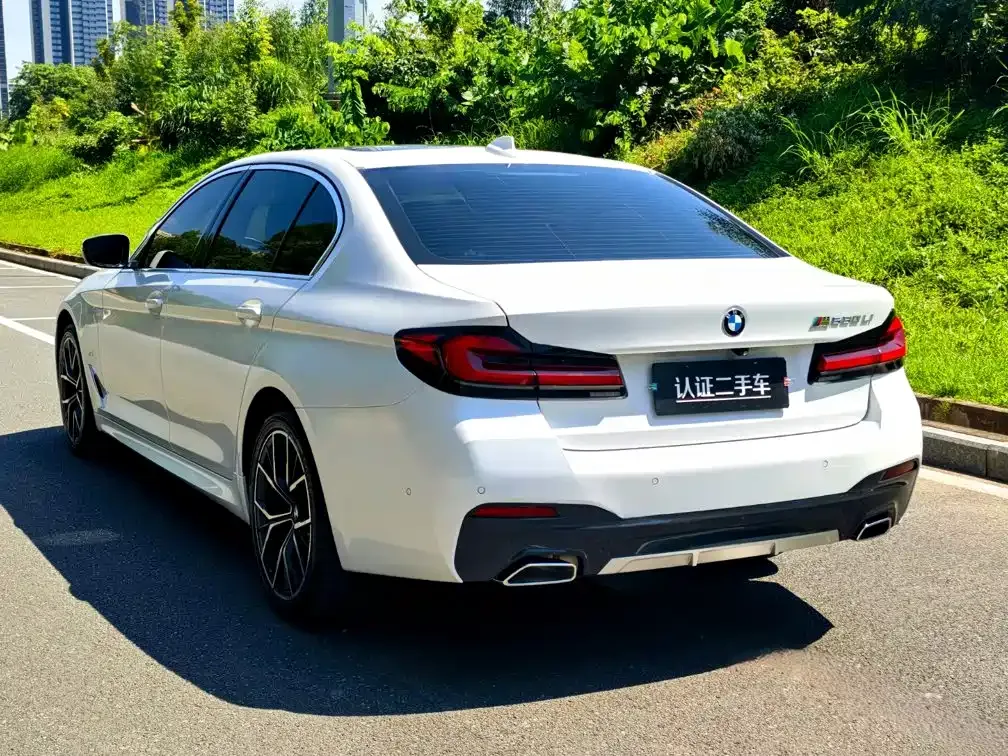 BMW 5 Series — фото 4