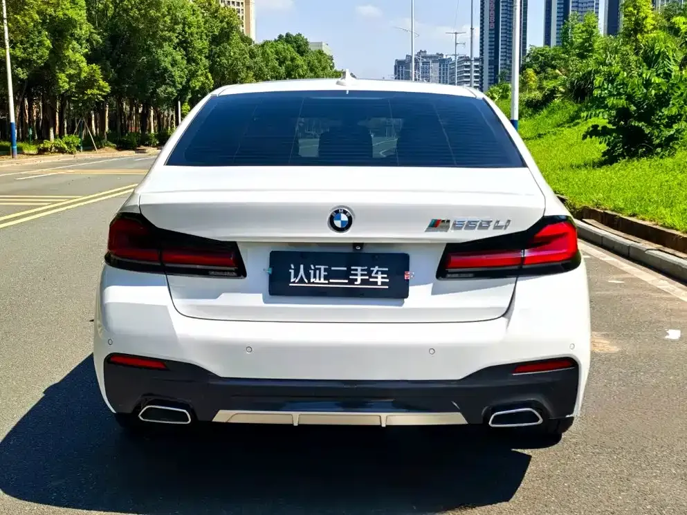 BMW 5 Series — фото 5
