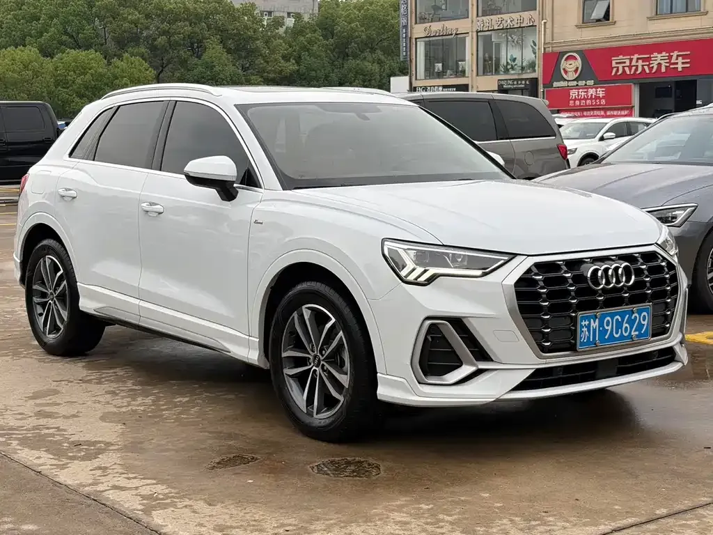 Audi Q3 — фото 5