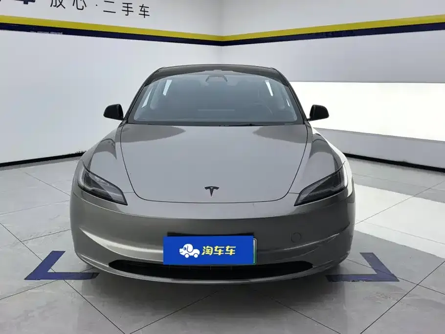 Tesla Model 3 — фото 4