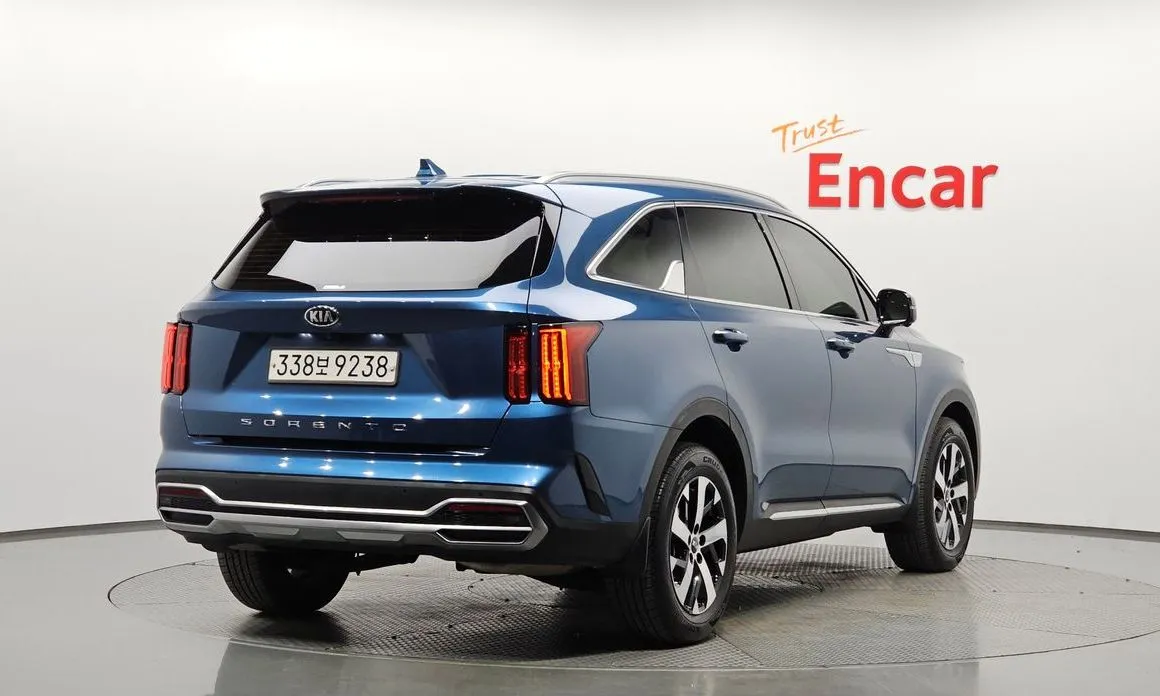 Kia Sorento — фото 6