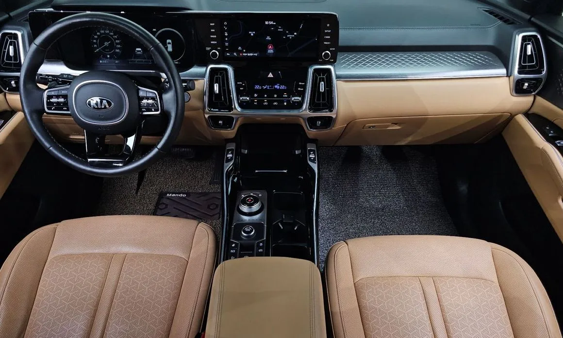Kia Sorento — фото 9