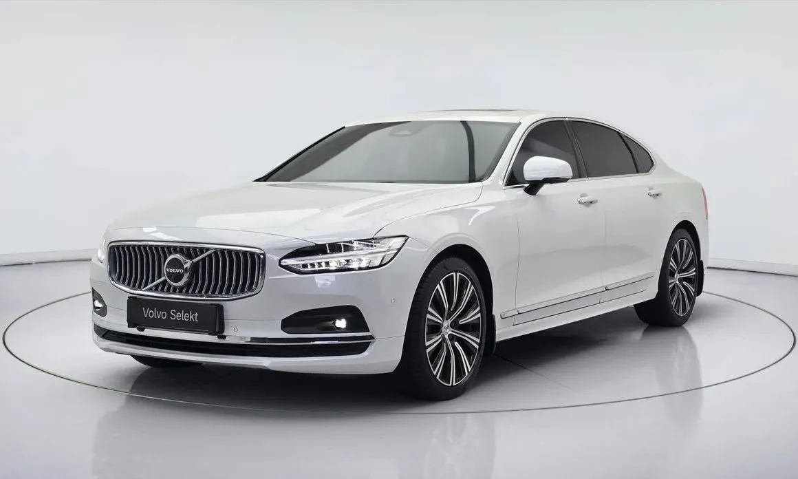 Volvo S90 — фото 1