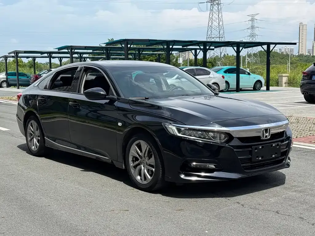 Honda Accord — фото 4