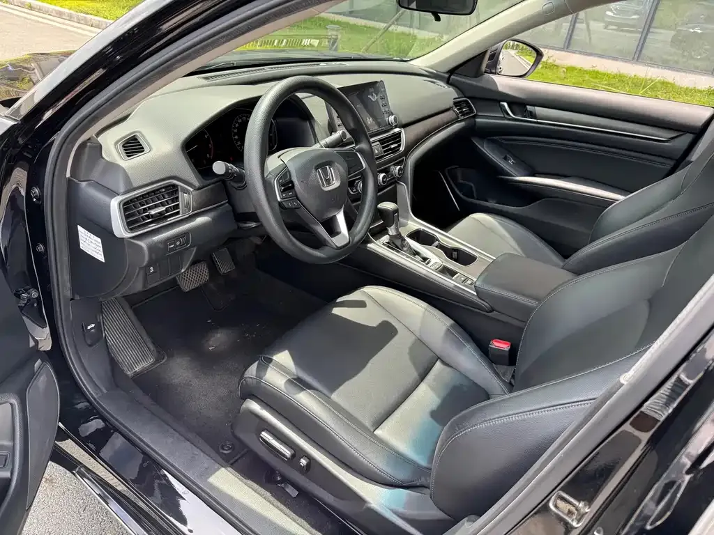 Honda Accord — фото 2