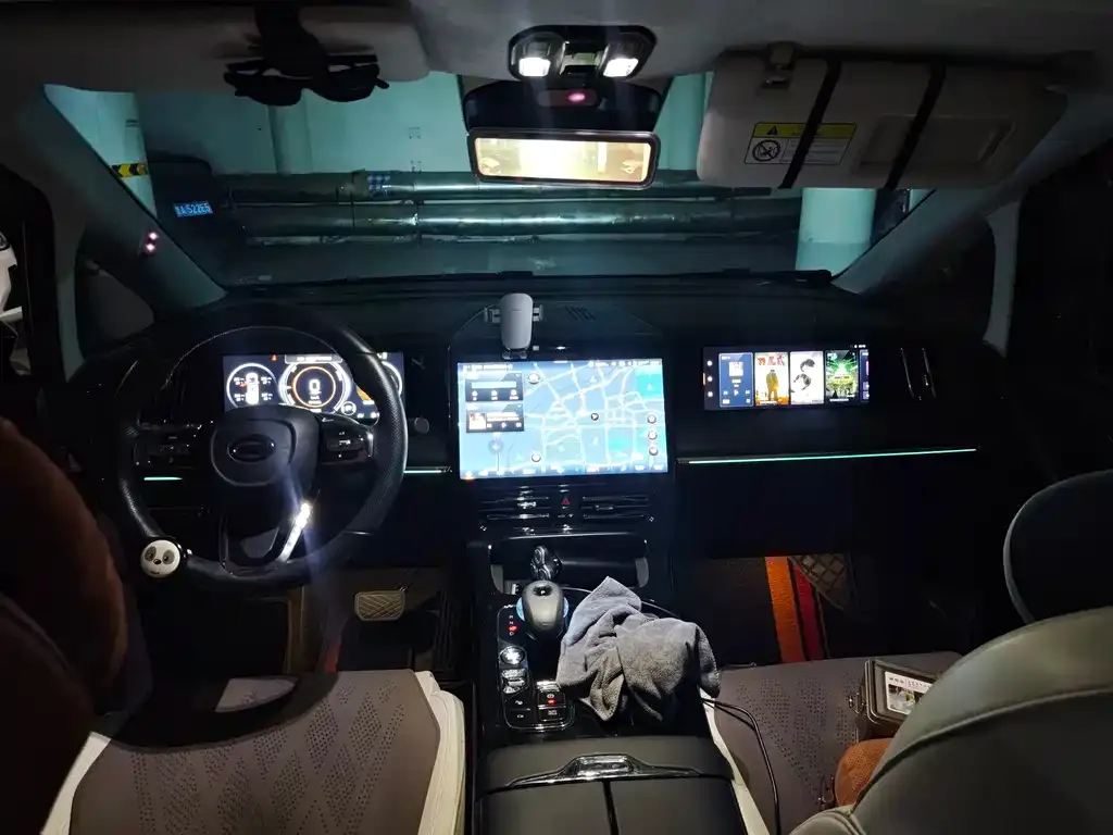 GAC Motor Trumpchi E9 — фото 10