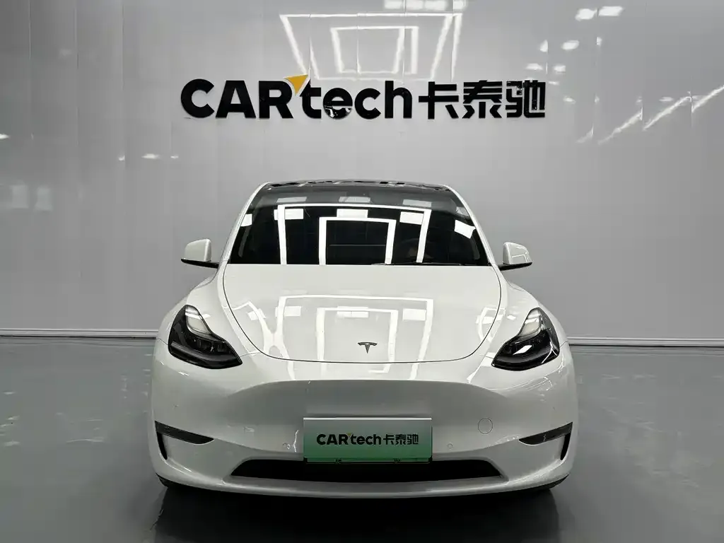 Tesla Model Y — фото 7