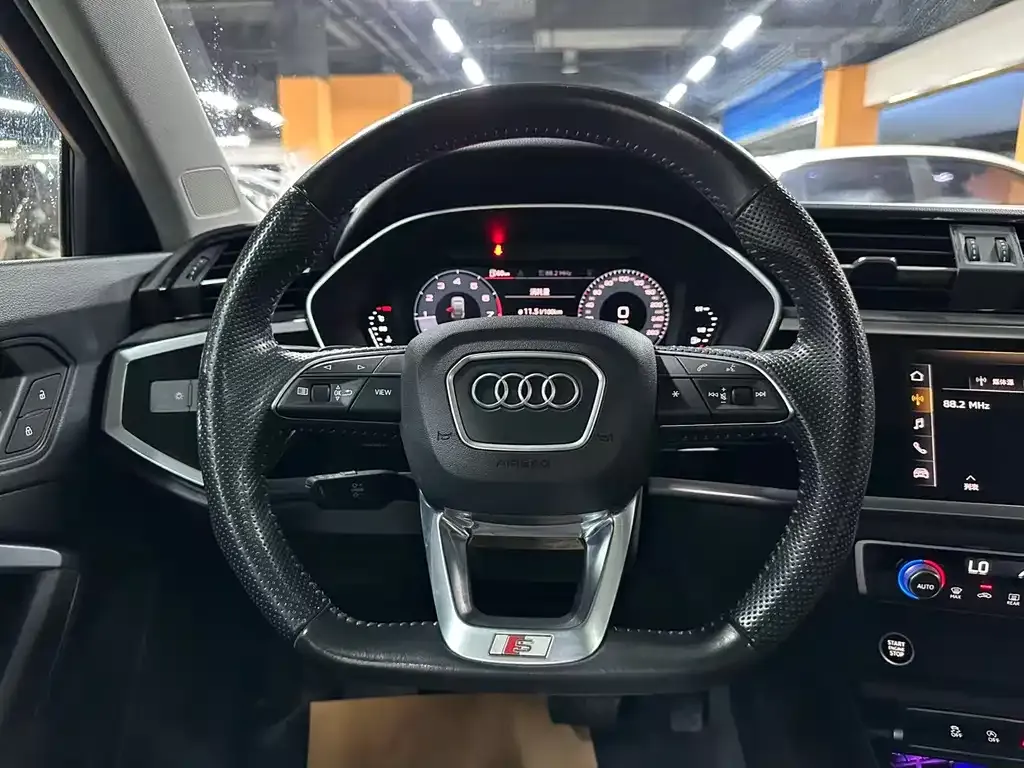 Audi Q3 Sportback — фото 2