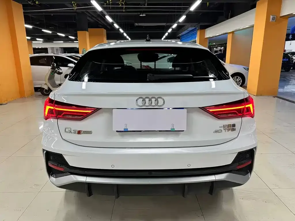 Audi Q3 Sportback — фото 4