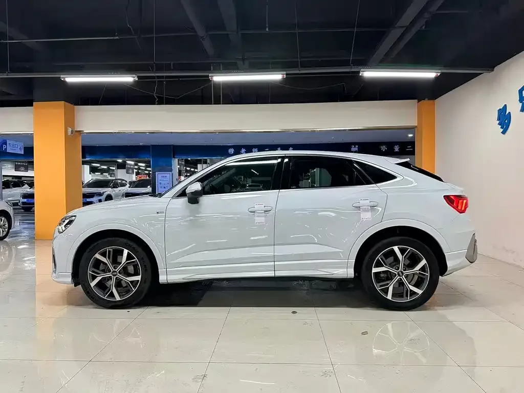 Audi Q3 Sportback — фото 5
