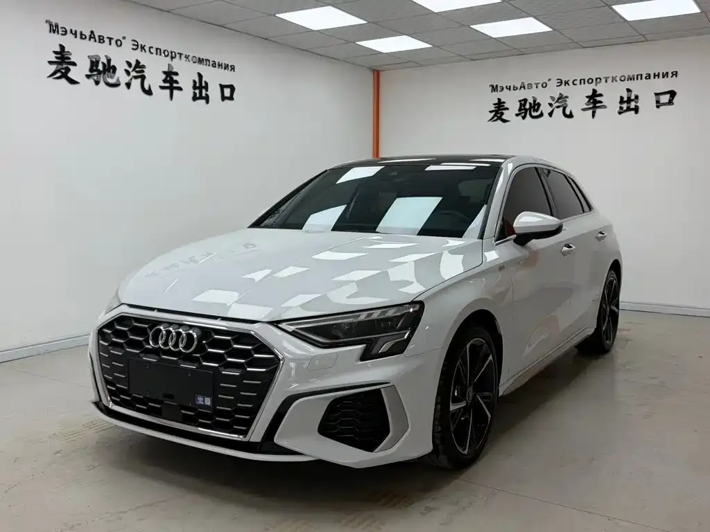 Audi A3 — фото 1