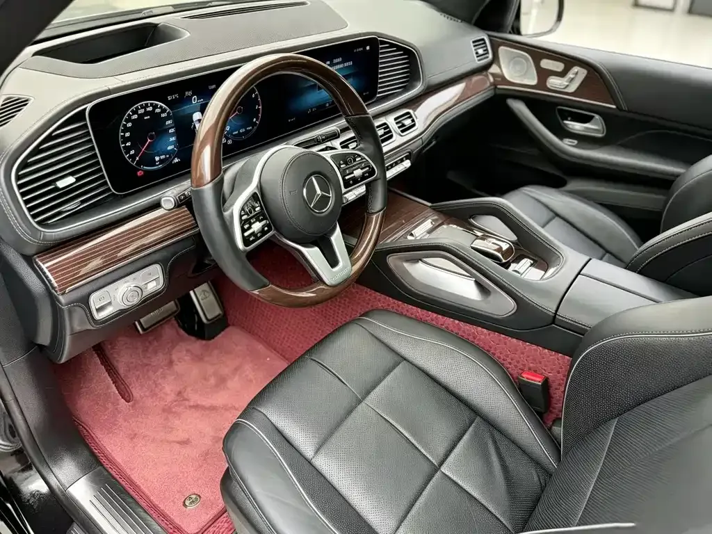 Mercedes-Benz GLS — фото 5