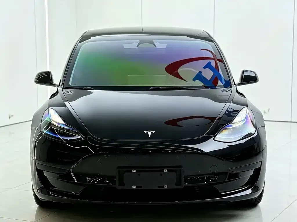 Tesla Model 3 — фото 2