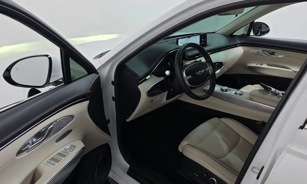 Genesis GV70 — фото 10