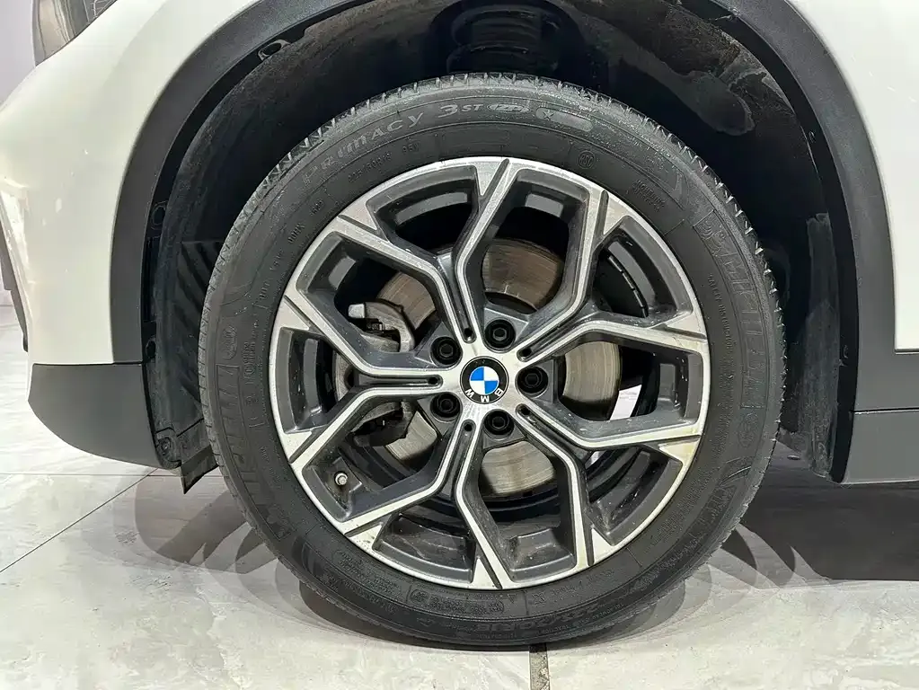 BMW X1 — фото 4