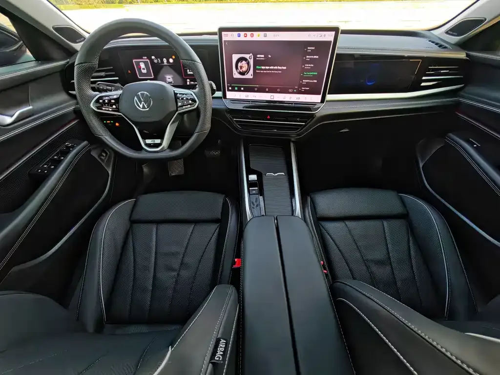 Volkswagen Passat — фото 4